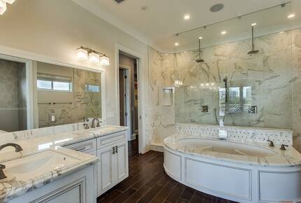 Turtle Cove | Palm Beach Waterfront Home - Lantana, Florida