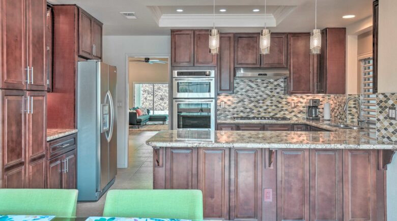 Beautiful chef's kitchen