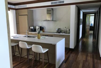 Kitchen and hallway to 3 of the bedrooms