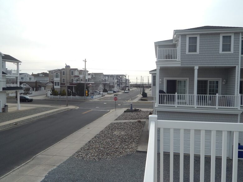 Home Exchange in Sea Isle City, NJ walk to the ocean