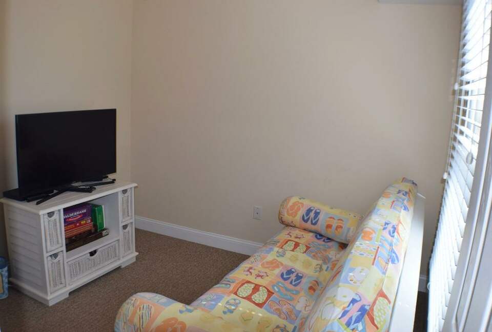 Home Exchange in Sea Isle City, NJ sitting room