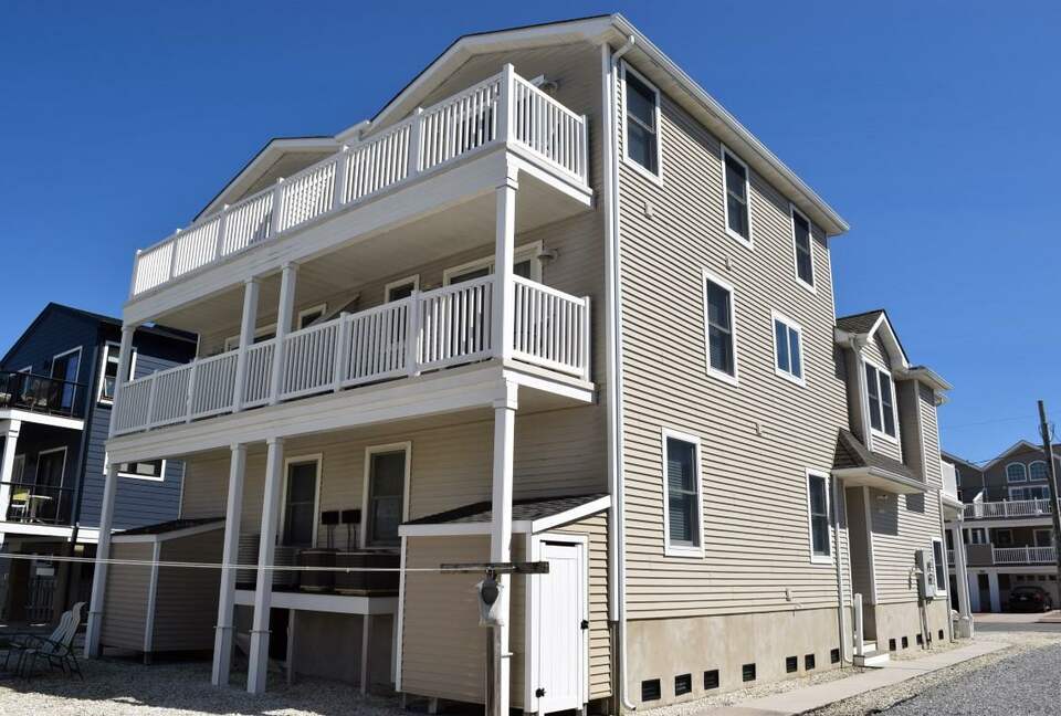 Home Exchange in Sea Isle City, NJ patios with a view
