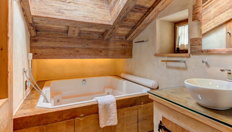 Fantastic Swiss Chalet 3 Flocons (R) - Verbier, Switzerland