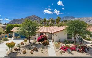 Home Exchange in La Quinta, CA with mountain views!