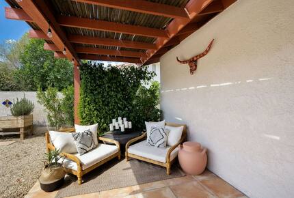 Home Exchange in La Quinta, CA stunning outdoor furniture