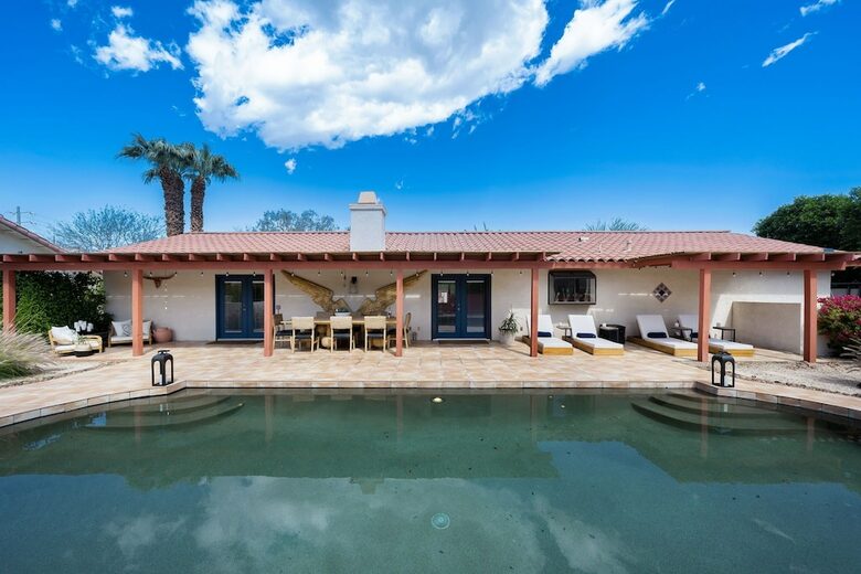 Home Exchange in La Quinta, CA oversized pool