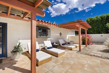 Home Exchange in La Quinta, CA loungers