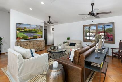 Home Exchange in La Quinta, CA luxurious living space