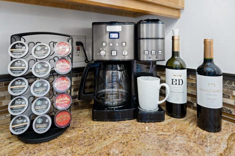 Home Exchange in La Quinta, CA coffee counter