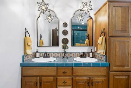 Home Exchange in La Quinta, CA bathroom number 2