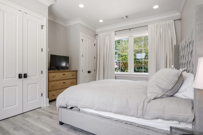 Home Exchange in Baton Rouge, LA 1st Floor King Master