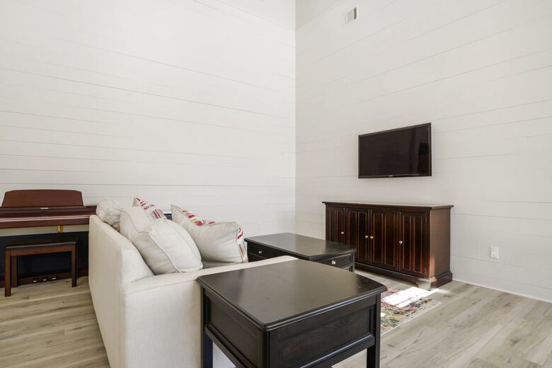 Home Exchange in Baton Rouge, LA 1st Floor Living Area