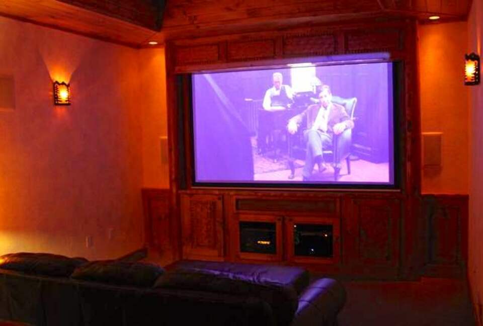 Home Exchange in McHenry, Maryland home theater