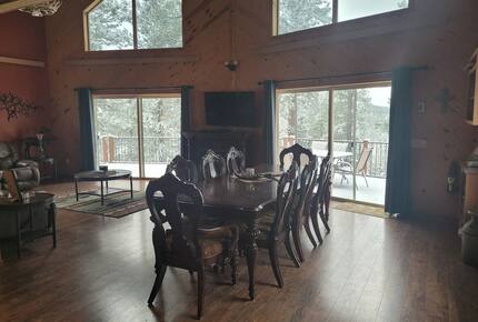 Home Exchange in Lead, SD lavish dining room