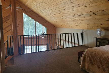 Home Exchange in Lead, SD loft bedroom