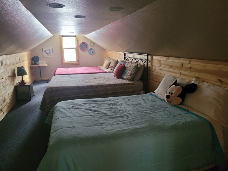Home Exchange in Lead, SD bunk bedroom