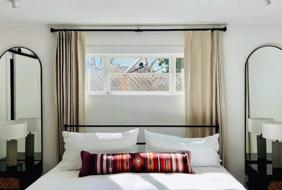 Lavish Healdsburg Home - Walk to Downtown! - Healdsburg, California