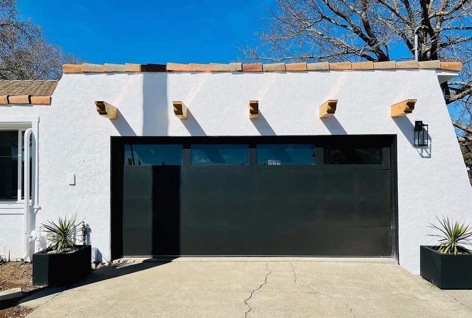 Lavish Healdsburg Home - Walk to Downtown! - Healdsburg, California