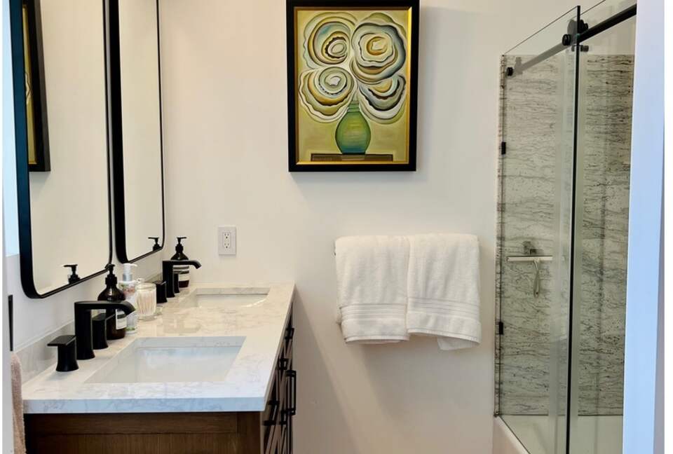 Lavish Healdsburg Home - Walk to Downtown! - Healdsburg, California