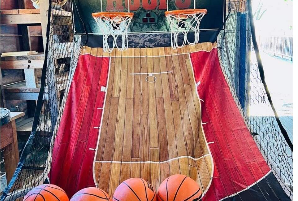 Lavish Healdsburg Home - Walk to Downtown! - Healdsburg, California