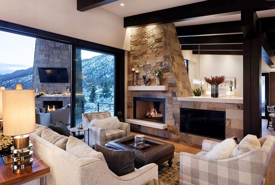 Open living room with mountain views
