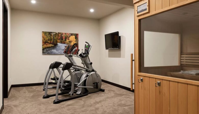 Fitness room and sauna