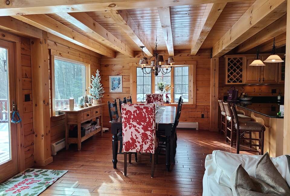 Home Exchange in Franconia, New Hampshire dining room
