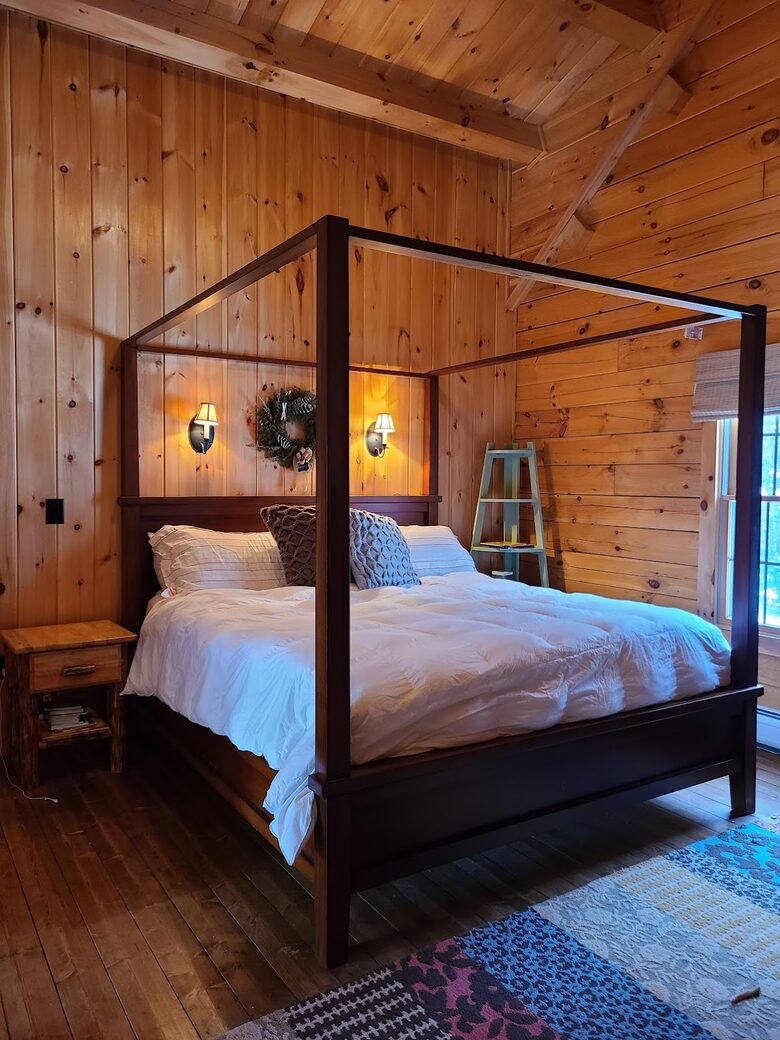 Home Exchange in Franconia, New Hampshire master suite