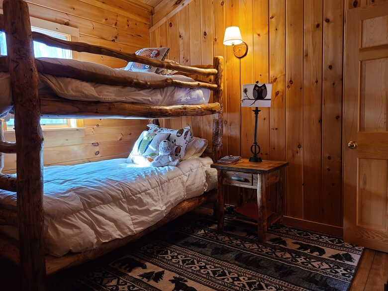 Home Exchange in Franconia, New Hampshire bunk room