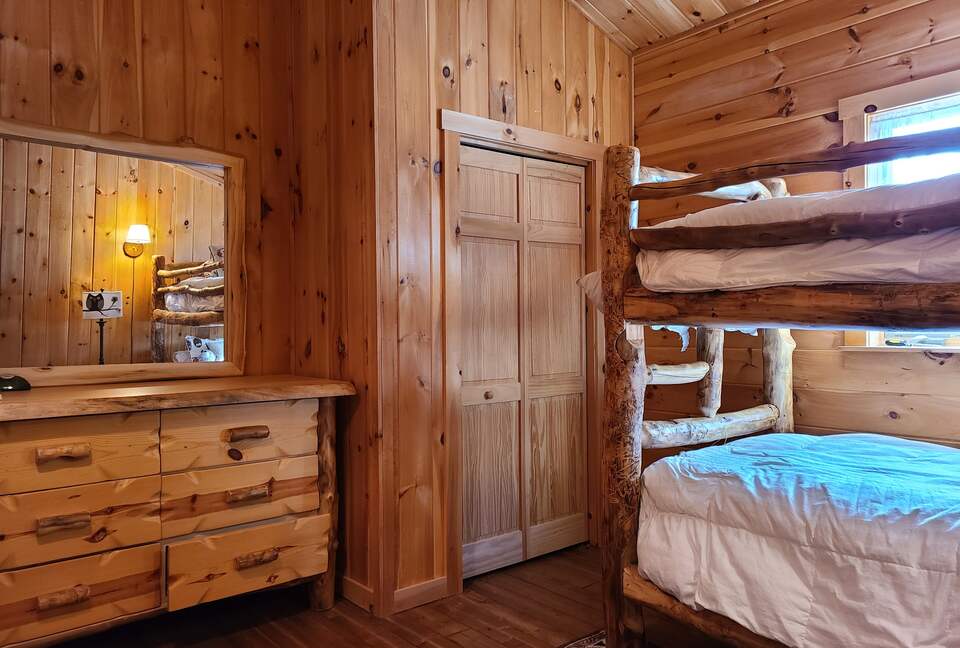 Home Exchange in Franconia, New Hampshire bunk room