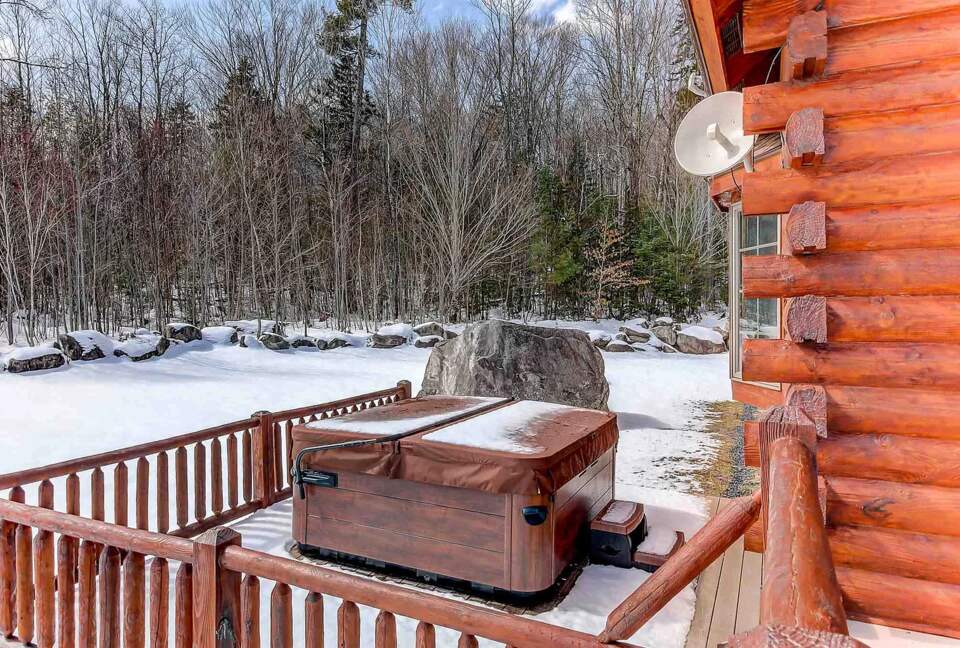 Home Exchange in Franconia, New Hampshire hot tub