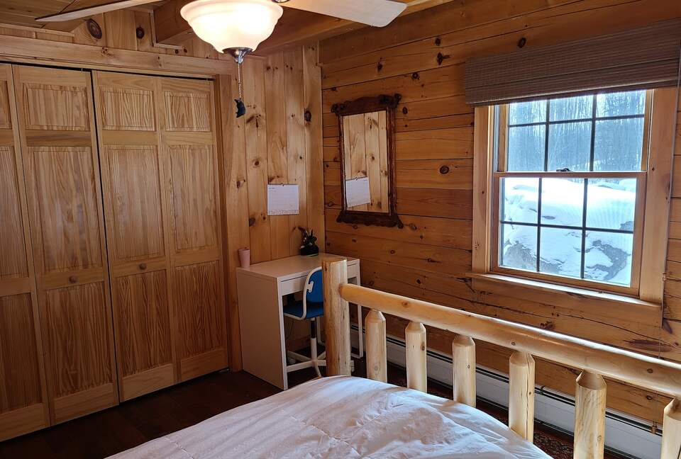 Timber Lane | Mountain Log Cabin - Franconia, New Hampshire