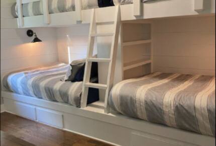 Bunk room with 2X twin-over-double beds