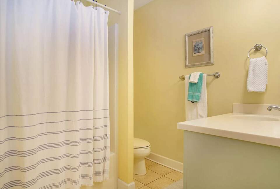 Home Exchange in Grand Haven, MI main bathroom