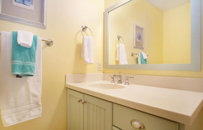 Home Exchange in Grand Haven, MI main bathroom