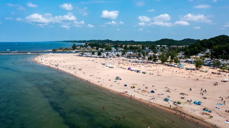 Home Exchange in Grand Haven, MI Lake Michigan Beach