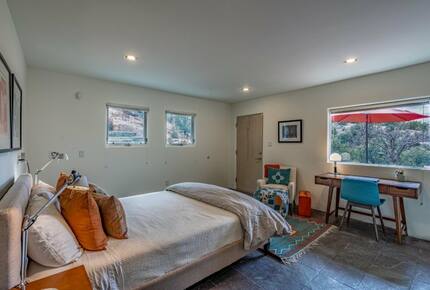 Casa de Vallecita - Santa Fe, New Mexico