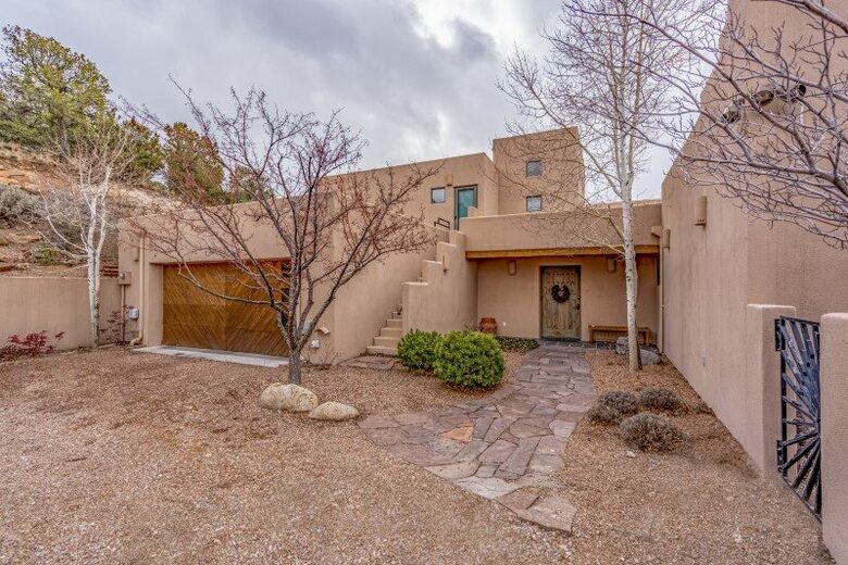 Casa de Vallecita - Santa Fe, New Mexico