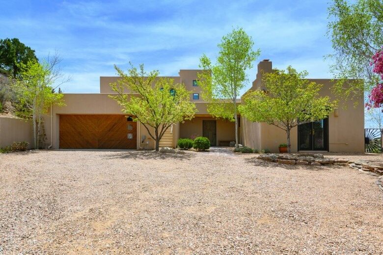 Casa de Vallecita - Santa Fe, New Mexico