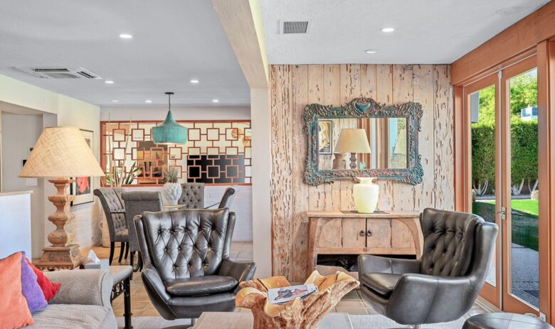 Living room with indoor/outdoor access