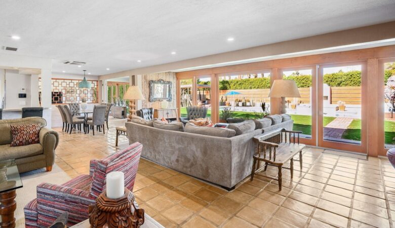 Living room with indoor/outdoor access