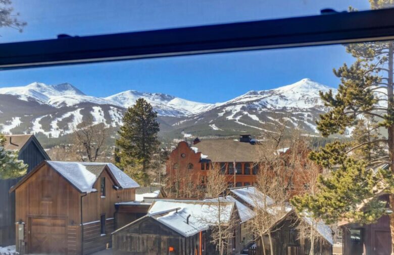 Beautiful mountain views from living room