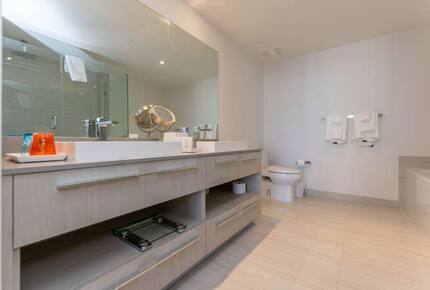 Hyde Beach House High-Rise - Hollywood, Florida