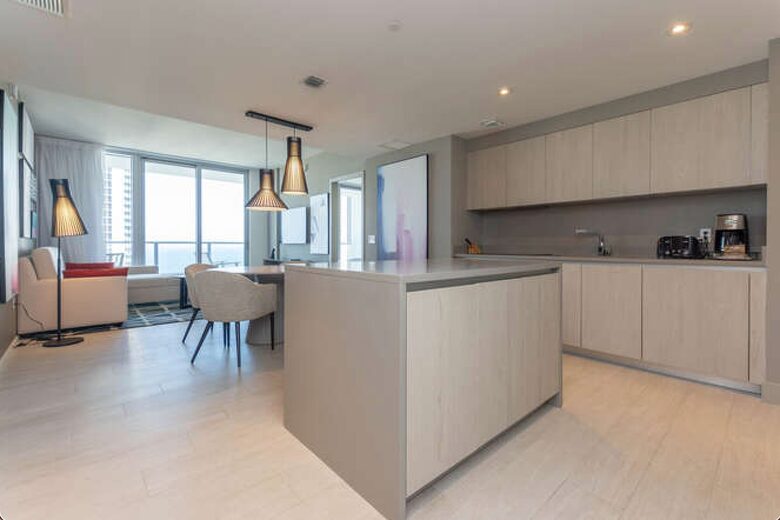 Hyde Beach House High-Rise - Hollywood, Florida