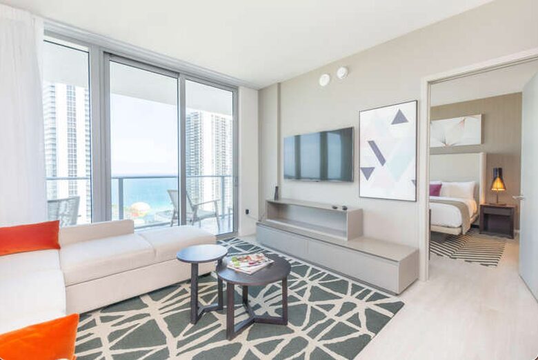 Hyde Beach House High-Rise - Hollywood, Florida