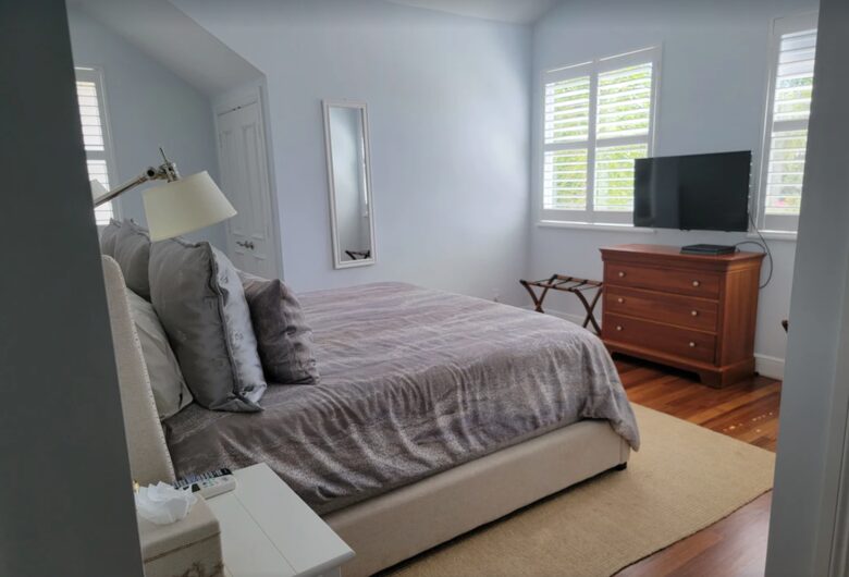 Front bedroom with king bed