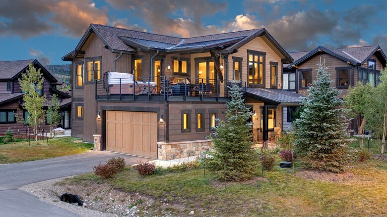 On the Corner at The Shores - Moving Mountains - Breckenridge, Colorado