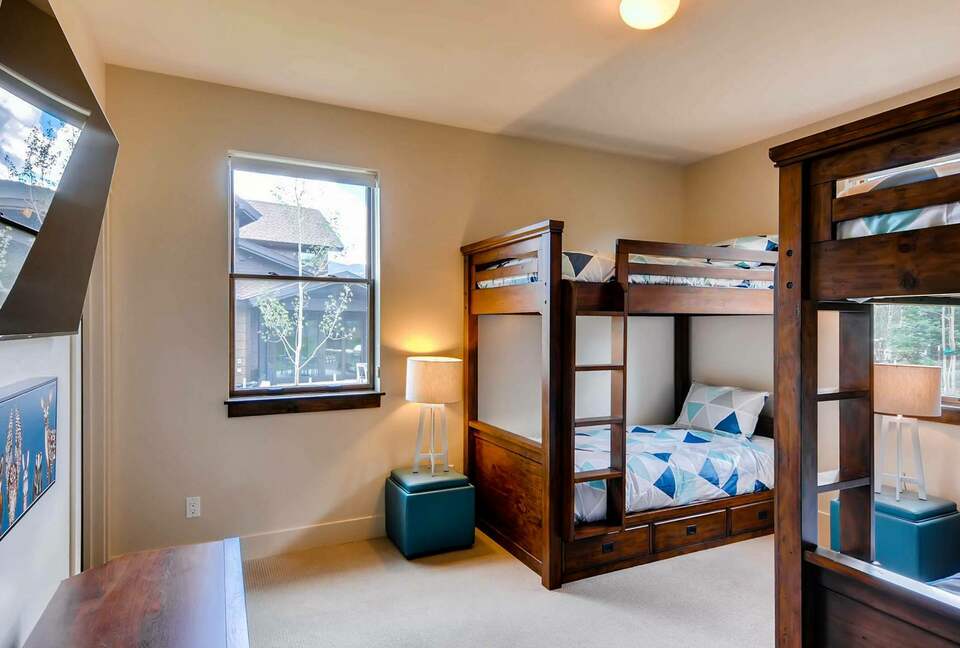 On the Corner at The Shores - Moving Mountains - Breckenridge, Colorado