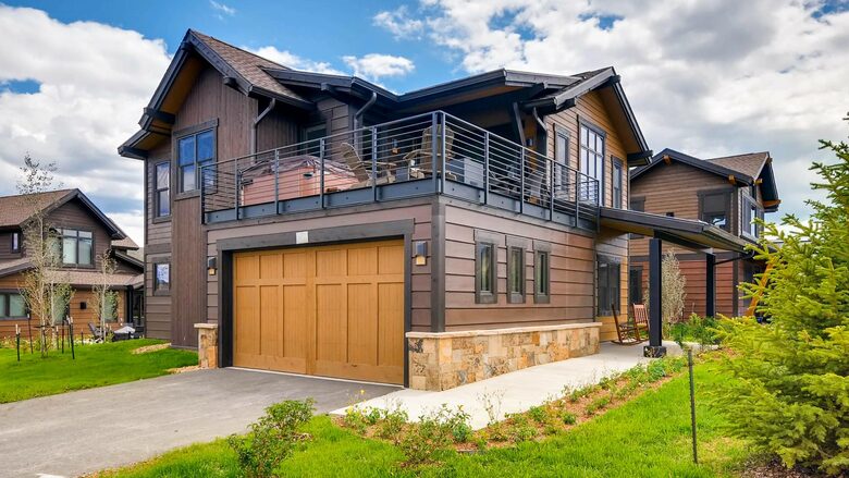 On the Corner at The Shores - Moving Mountains - Breckenridge, Colorado