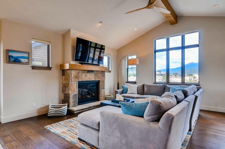 On the Corner at The Shores - Moving Mountains - Breckenridge, Colorado